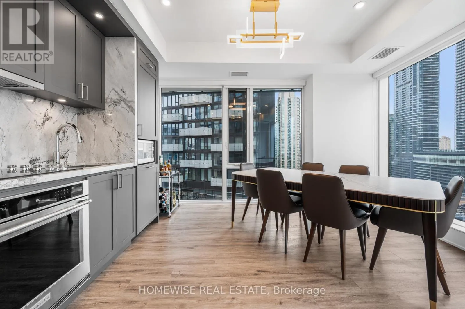 Apartment for rent: 1012 - 470 Front Street W, Toronto, Ontario M5V 0V6