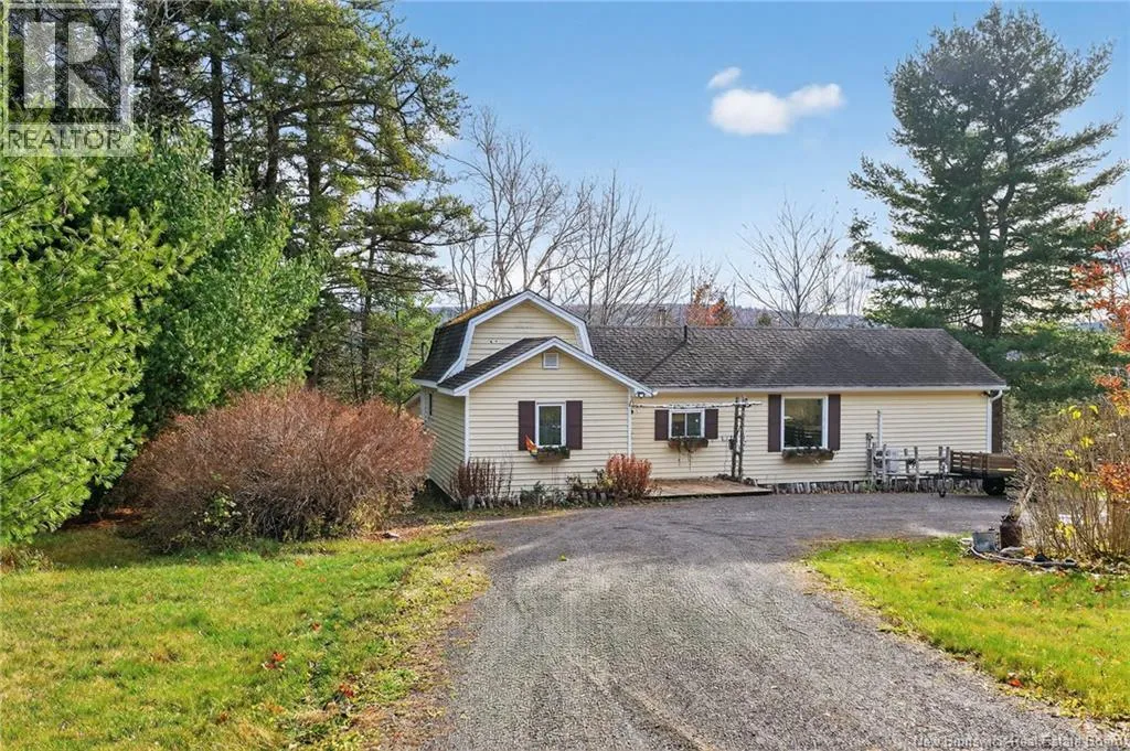 1012 Portage Vale Road, Portage Vale, New Brunswick E4Z 3E4