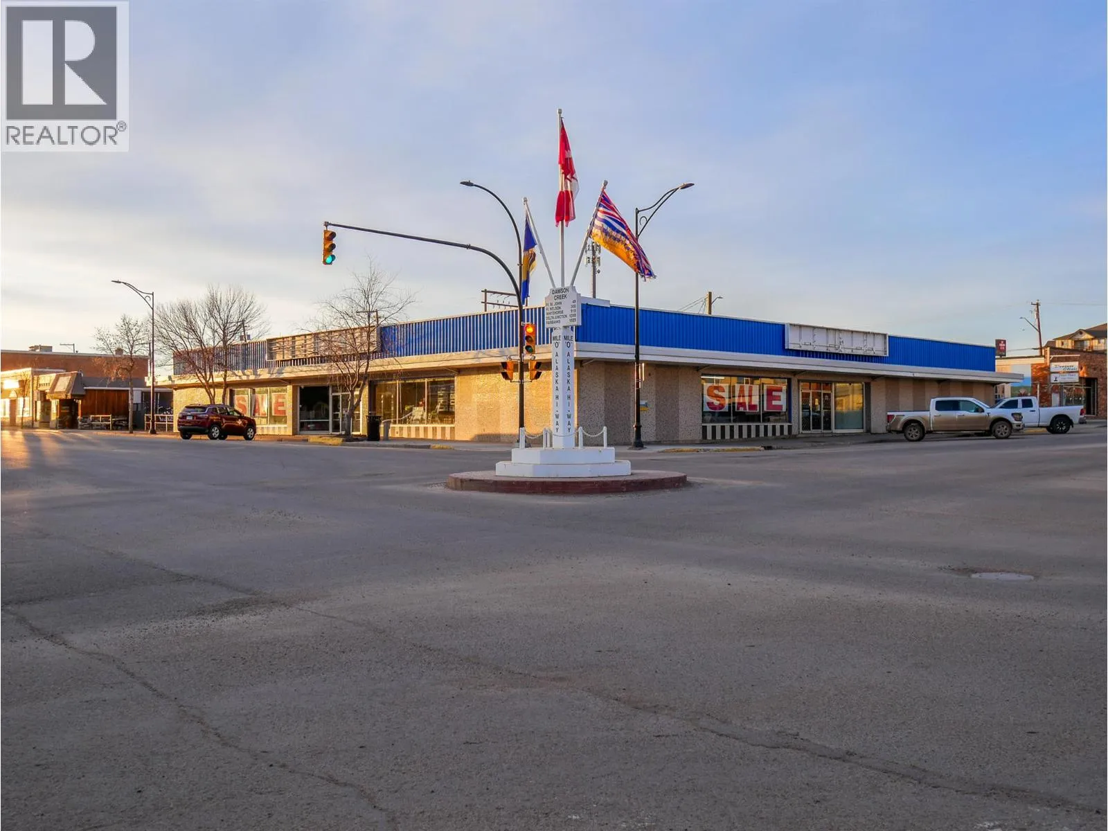 Retail for rent: 10121 10 Street, Dawson Creek, British Columbia V1G 3T3