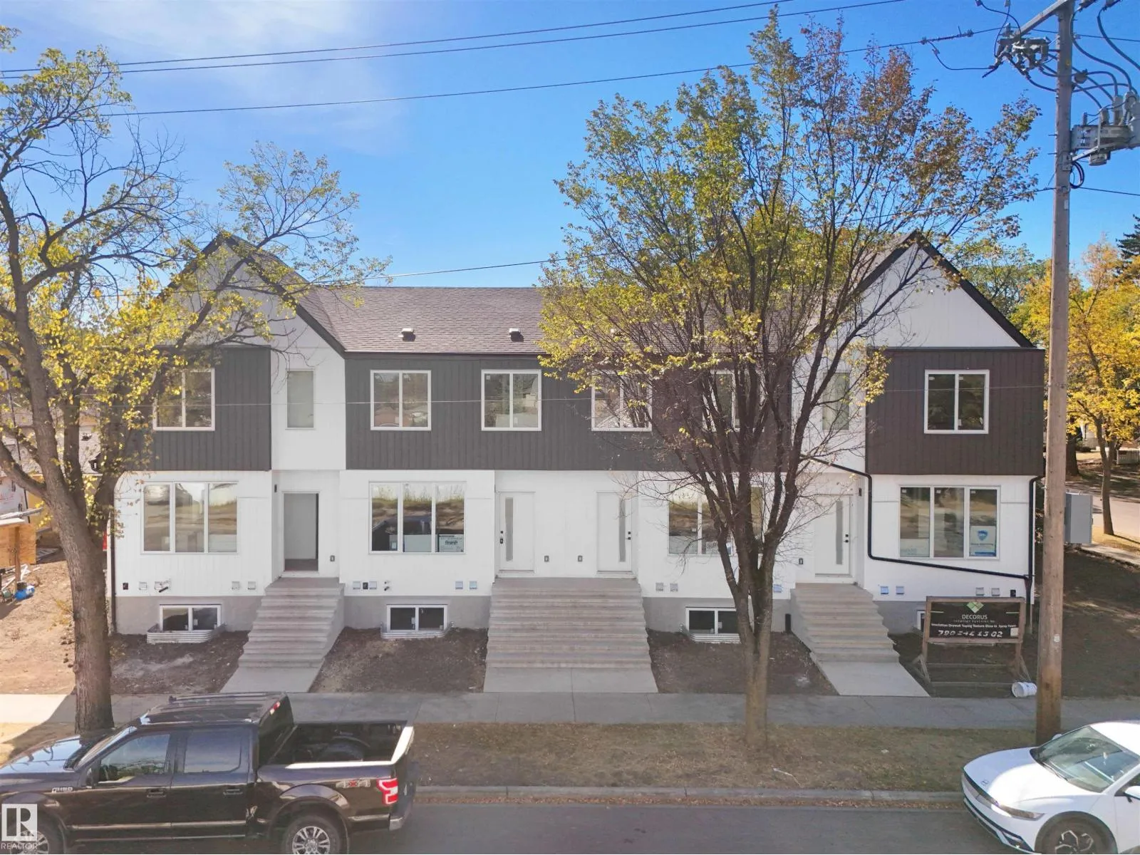 Fourplex for rent: 10121 122 Av Nw, Edmonton, Alberta T5G 2C3