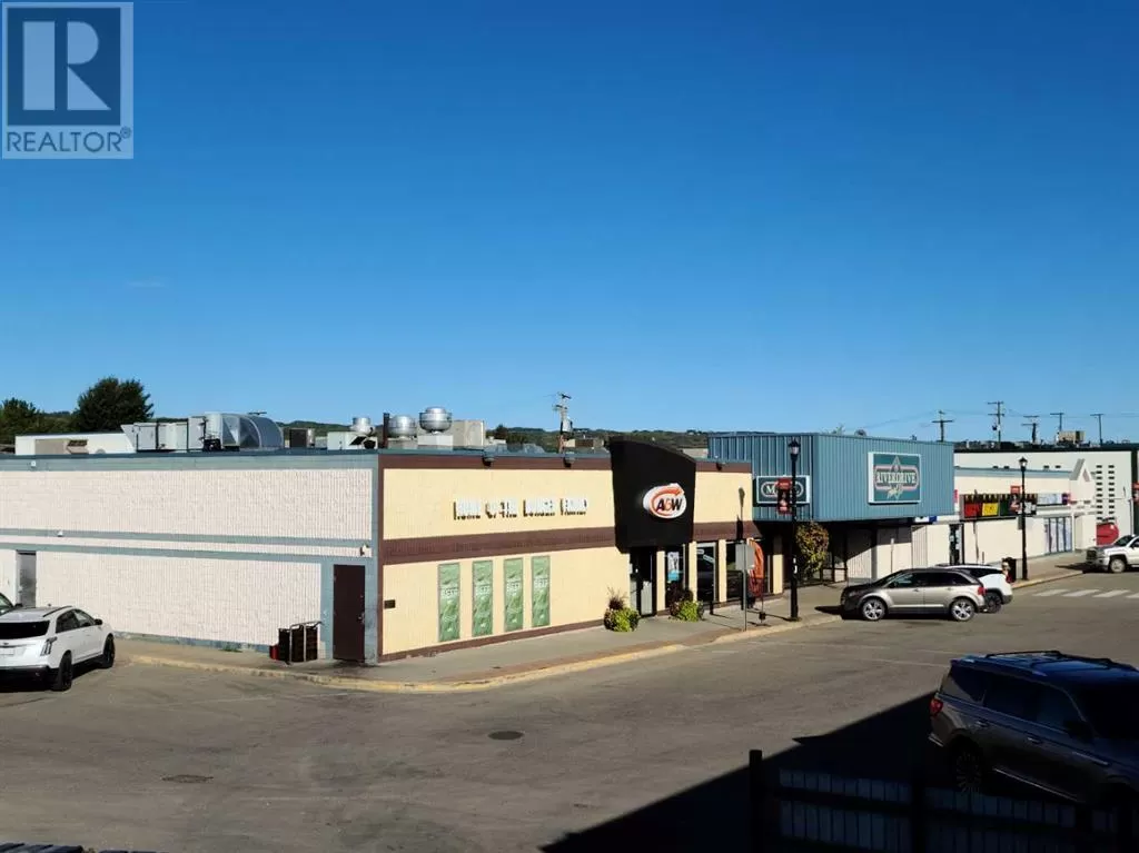 Retail for rent: 10122 100 Street, Peace River, Alberta T8S 1S8