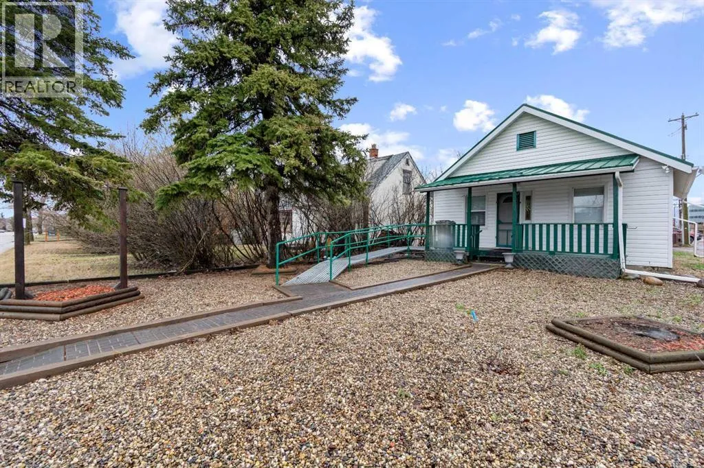 Commercial Mix for rent: 10131 102 Avenue, Grande Prairie, Alberta T8V 0Z9