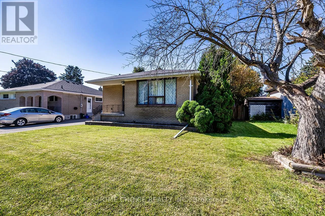 House for rent: 1014 Centre Street N, Whitby, Ontario L1N 4V3