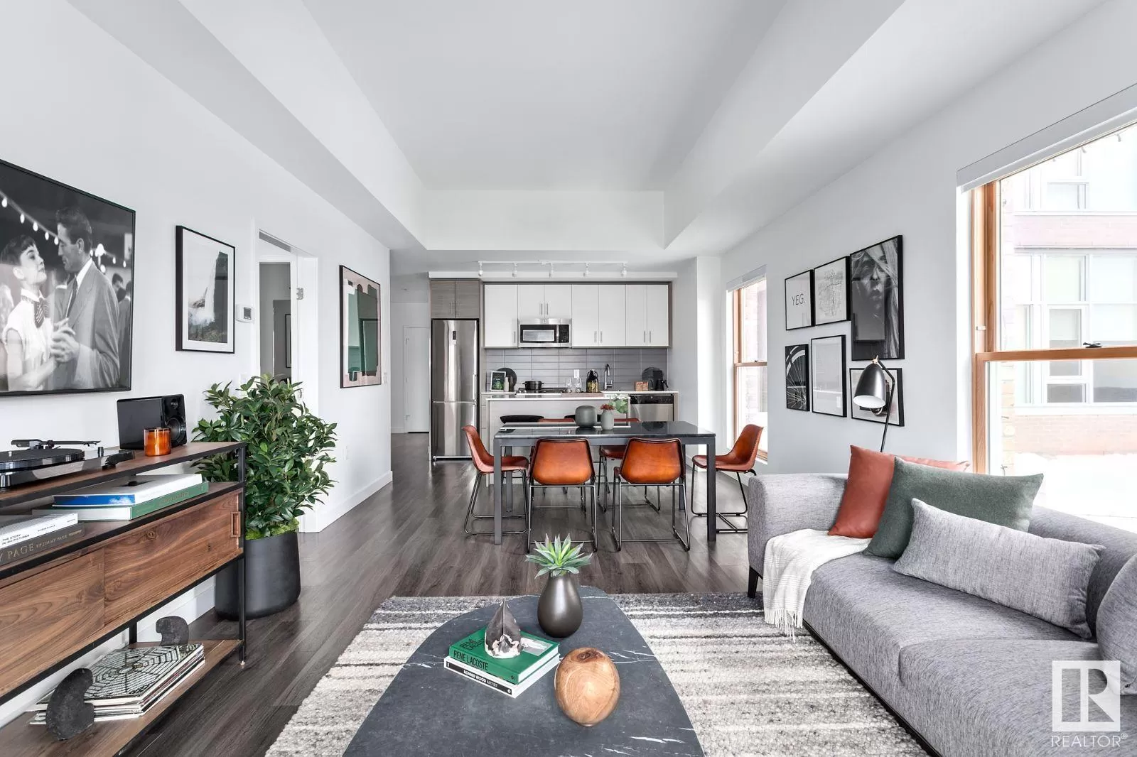 Apartment for rent: 10141 124 St Nw, Edmonton, Alberta T5N 1P5