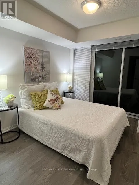 Apartment for rent: 1015 - 400 Adelaide Street E, Toronto, Ontario M5A 4S3