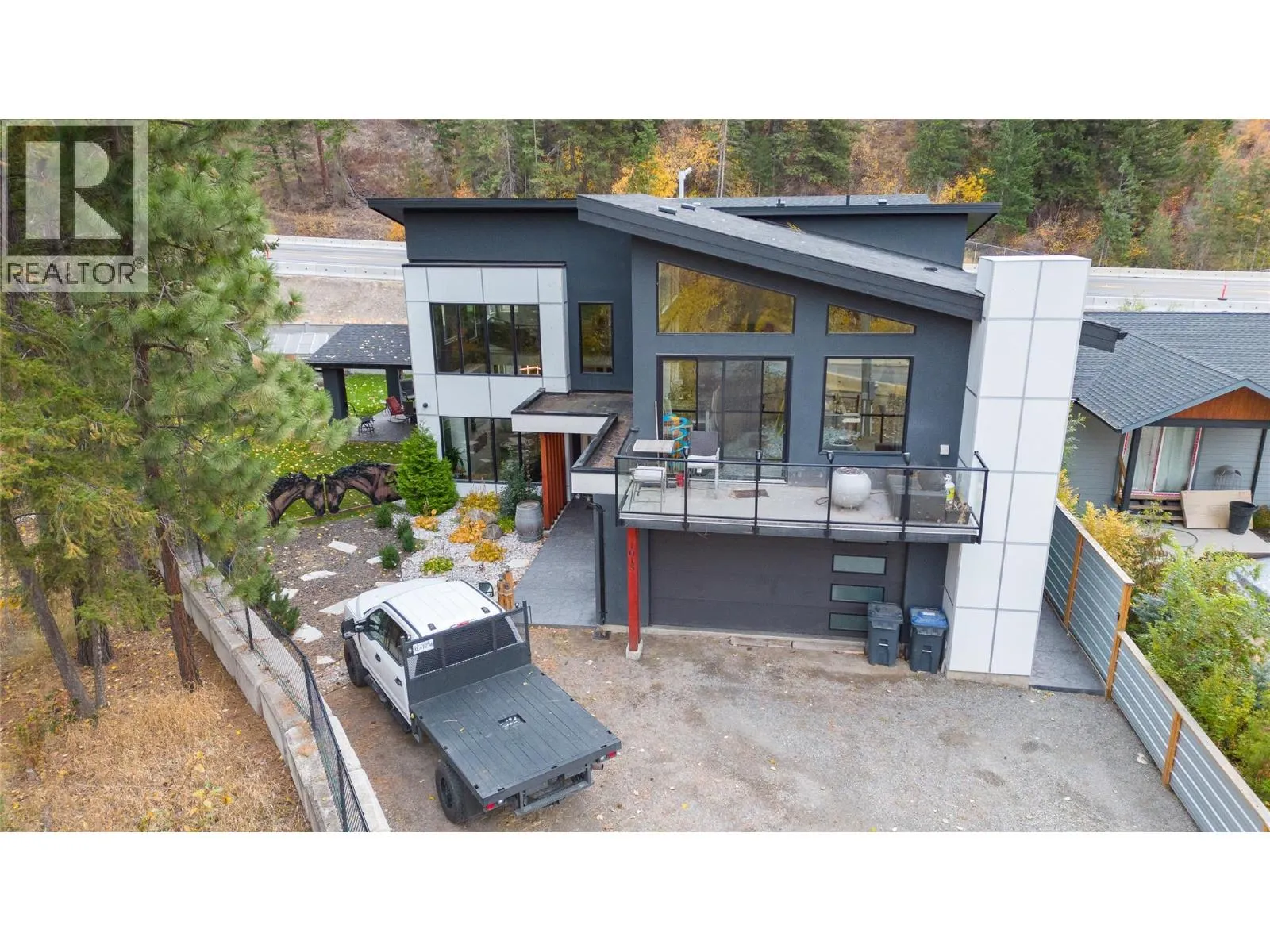 House for rent: 1015 Paquette Road, Chase, British Columbia V0E 1M1