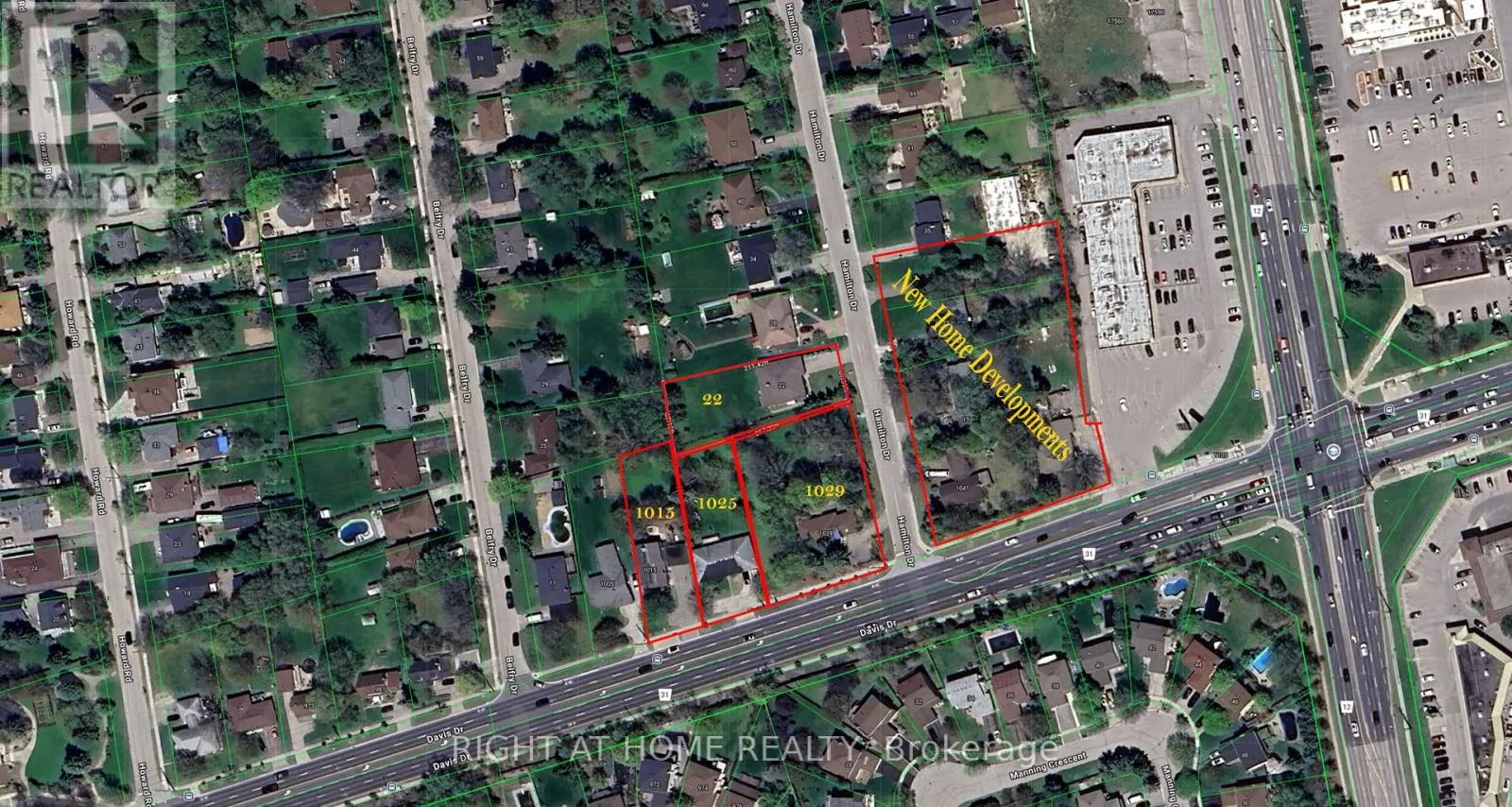 1015,1025,1029 Davis 22 Hamilton Drive, Newmarket, Ontario L3Y 3E8