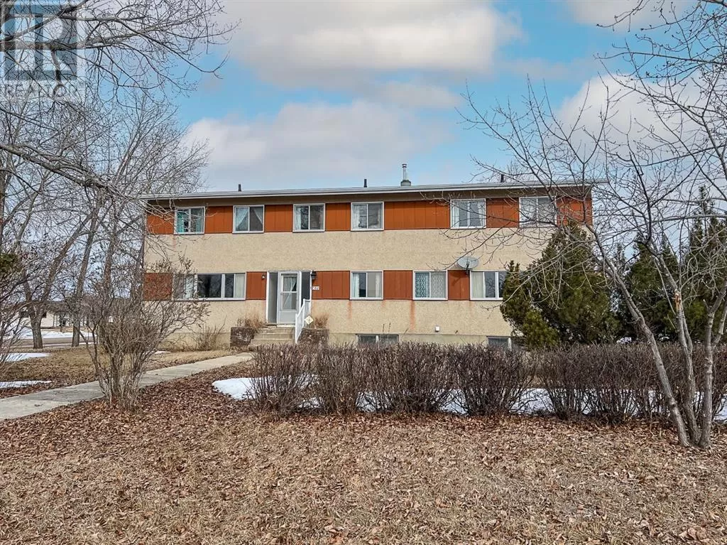 House for rent: 102 1 Avenue Se, Falher, Alberta T0H 1M0