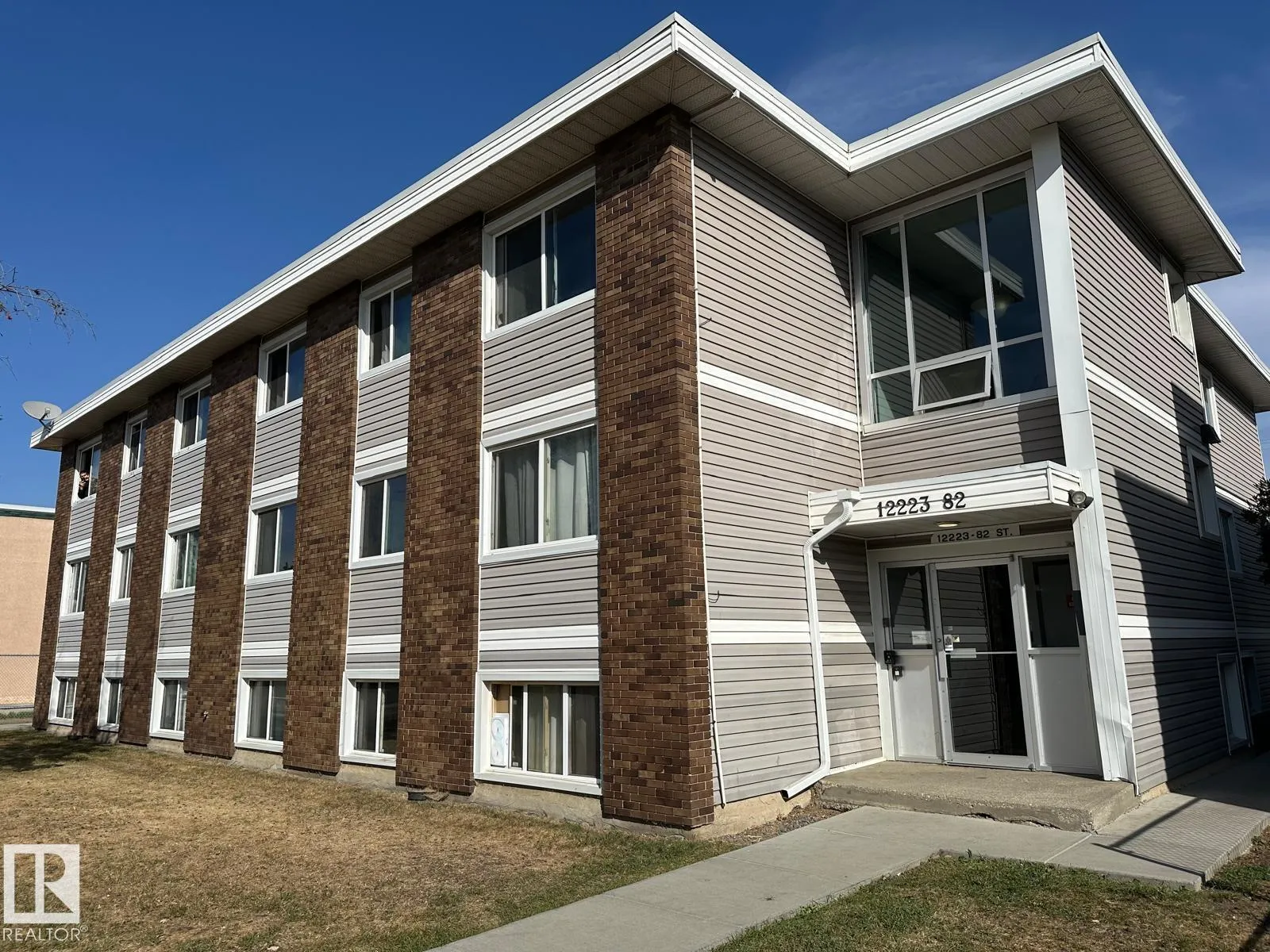 Apartment for rent: #102 12223 82 St Nw, Edmonton, Alberta T5B 2W9