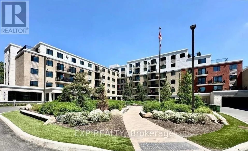Other for rent: 102 - 1425 Vanier Parkway, Ottawa, Ontario K1K 3W6