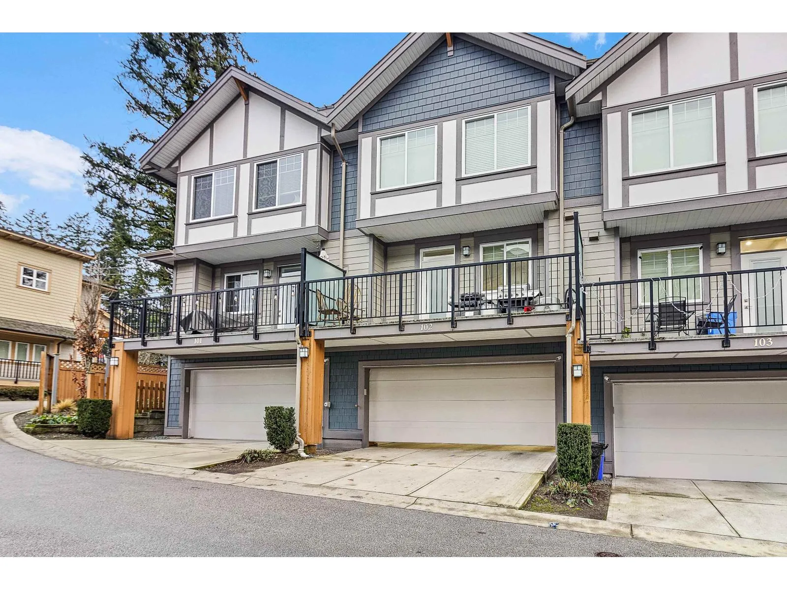 Row / Townhouse for rent: 102 15170 60 Avenue, Surrey, British Columbia V3S 0A3
