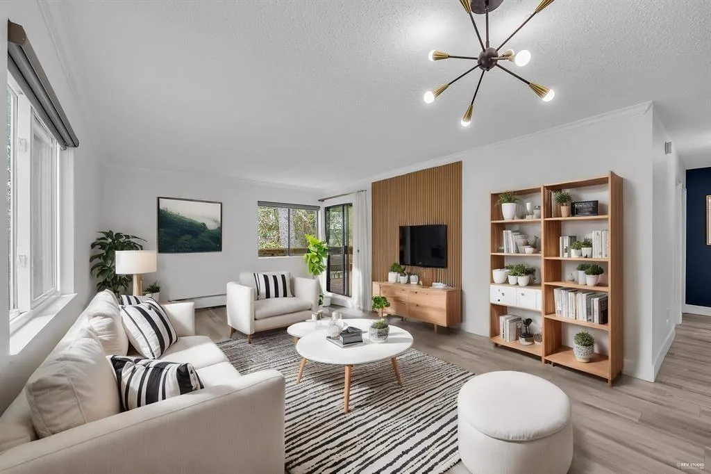 Apartment for rent: 102 1555 Fir Street, Surrey, British Columbia V4B 4B6