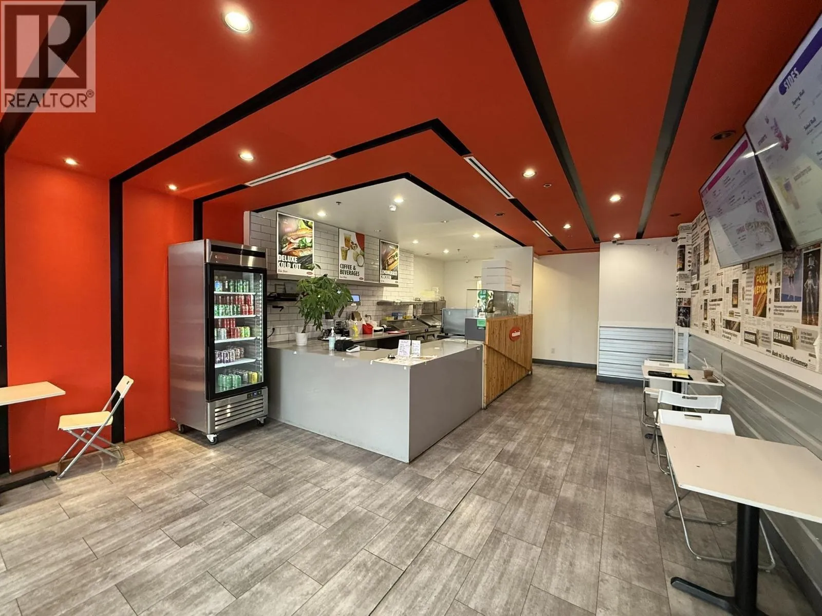 102 1668 W Broadway, Vancouver, British Columbia V6J 1X6