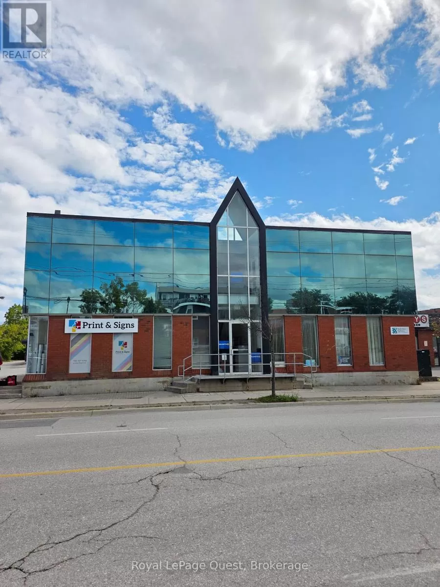 Offices for rent: 102 - 17 Colborne Street E, Orillia, Ontario L3V 1T4