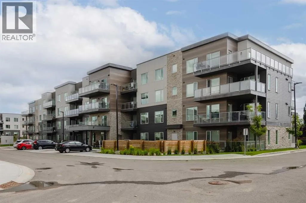 Apartment for rent: 102, 200 Shawnee Square Sw, Calgary, Alberta T2Y 0T7