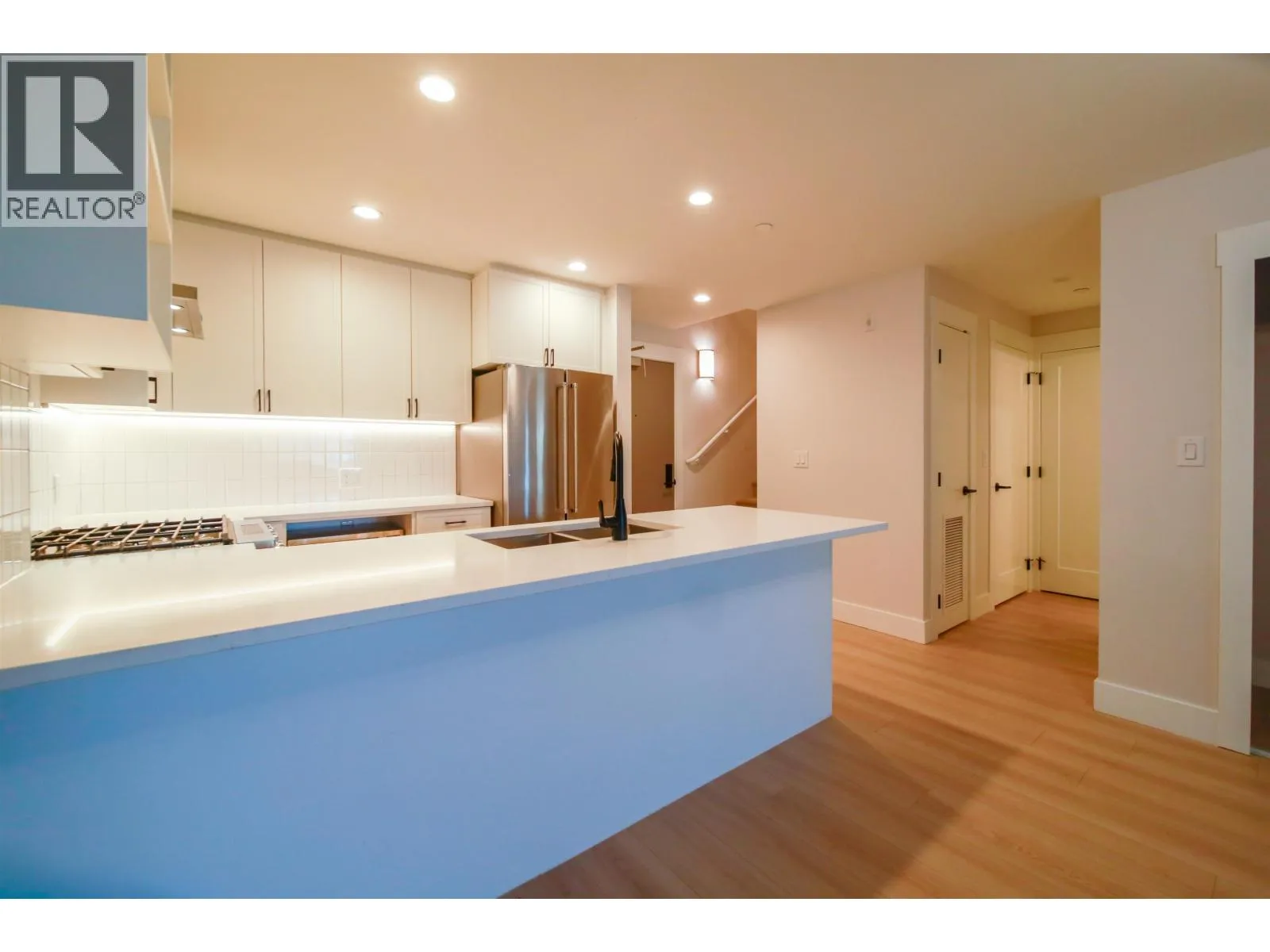 Row / Townhouse for rent: 102 22265 Dewdney Trunk Road, Maple Ridge, British Columbia V2X 3J1