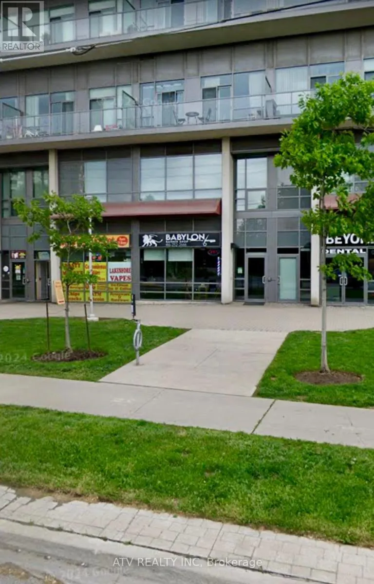 Retail for rent: 102 - 2240 Lake Shore Boulevard W, Toronto, Ontario M8V 0B1