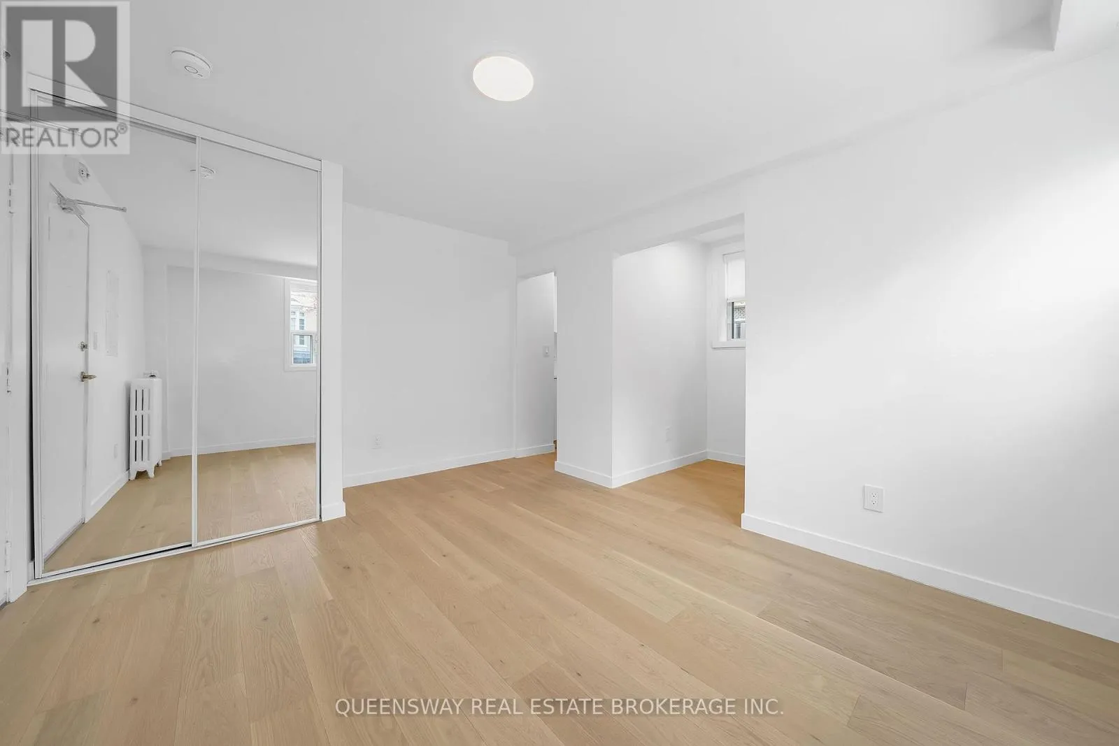 Other for rent: 102 - 26 Balmoral Avenue, Toronto, Ontario M4V 1J4