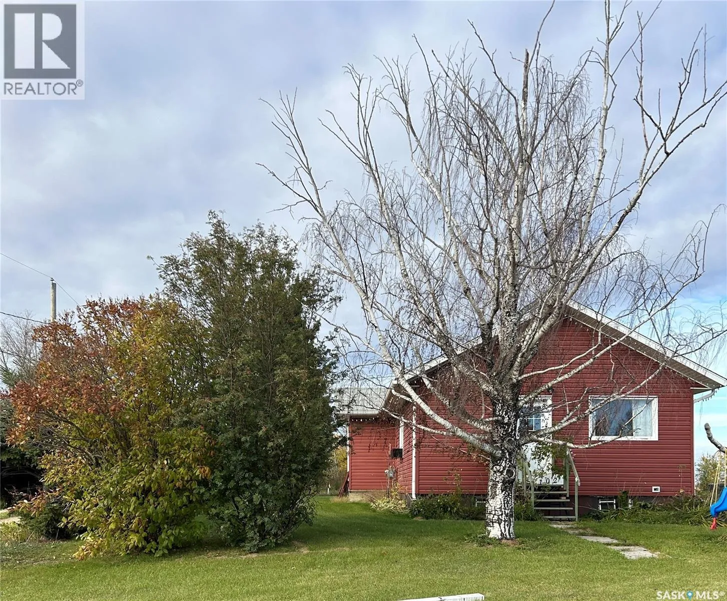 House for rent: 102 2nd Avenue N, Lintlaw, Saskatchewan S0A 2H0