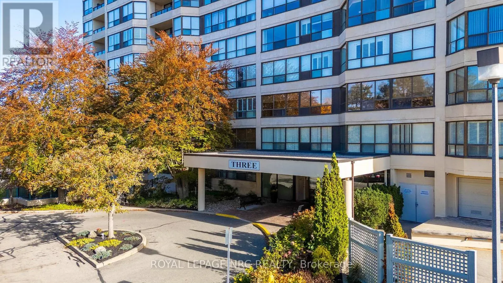 Apartment for rent: 102 - 3 Towering Heights Boulevard, St. Catharines, Ontario L2T 4A4