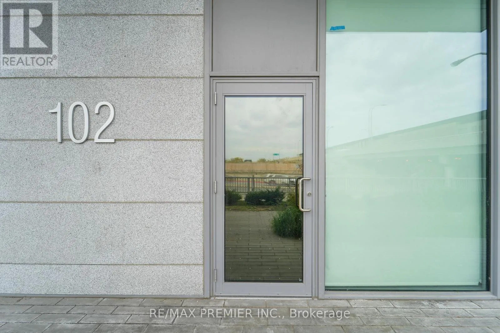 102 - 38 Monte Kwinter Court, Toronto, Ontario M3H 0E2