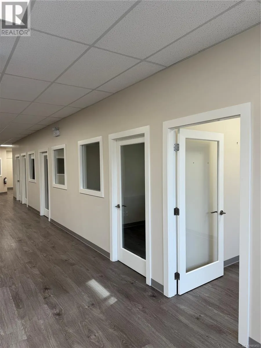 Offices for rent: 102 549 Haliburton St, Nanaimo, British Columbia V9R 4W4