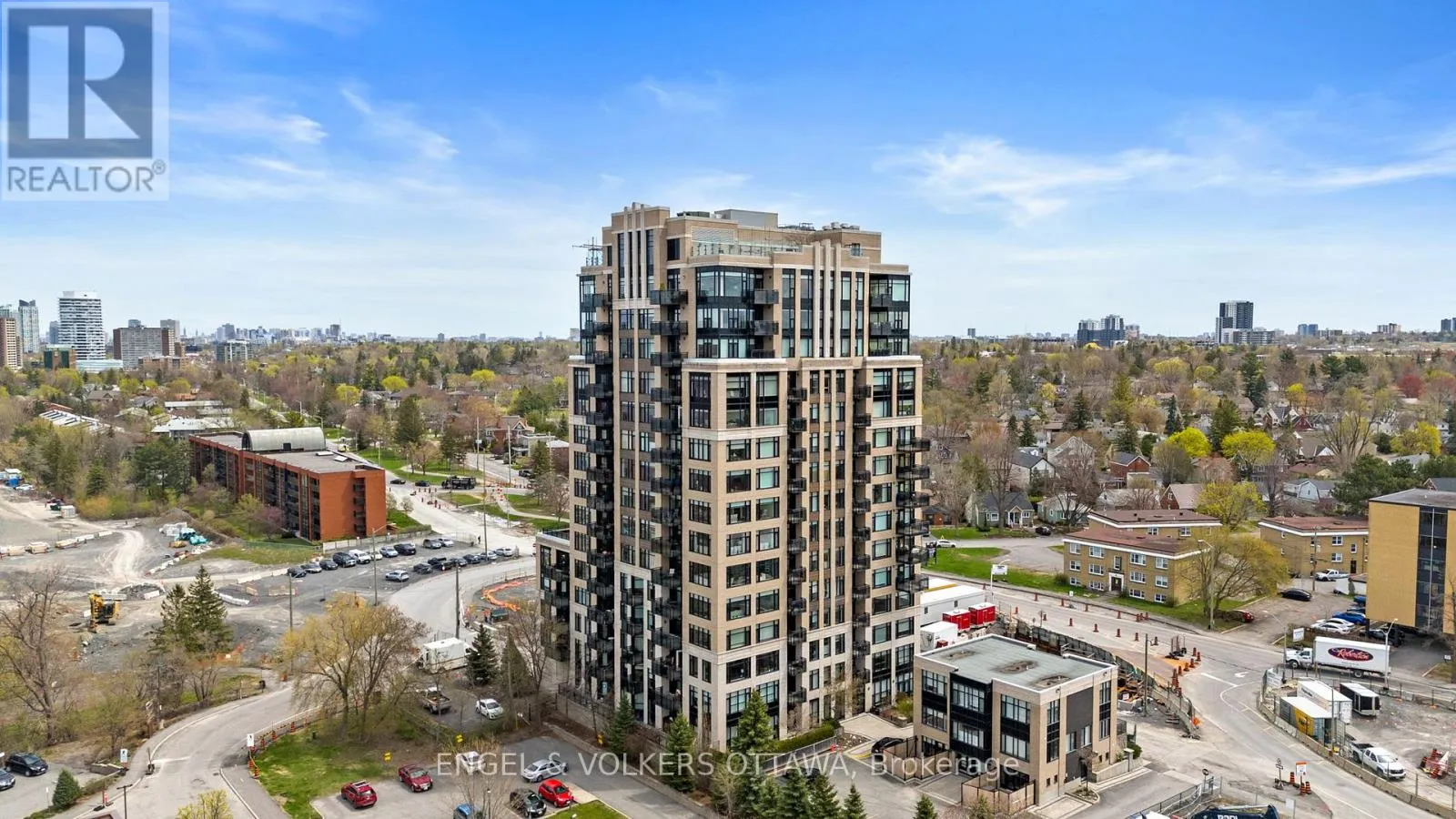 Apartment for rent: 102 - 75 Cleary Avenue, Ottawa, Ontario K2A 1R8