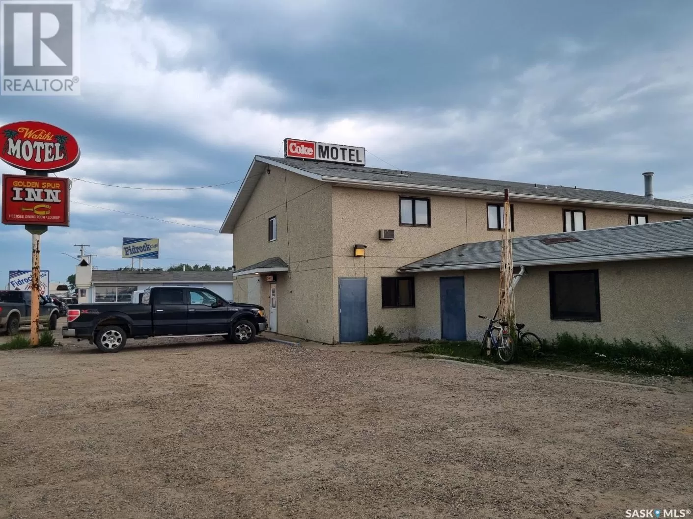 102 9th Street W, Meadow Lake, Saskatchewan S9X 1Y4