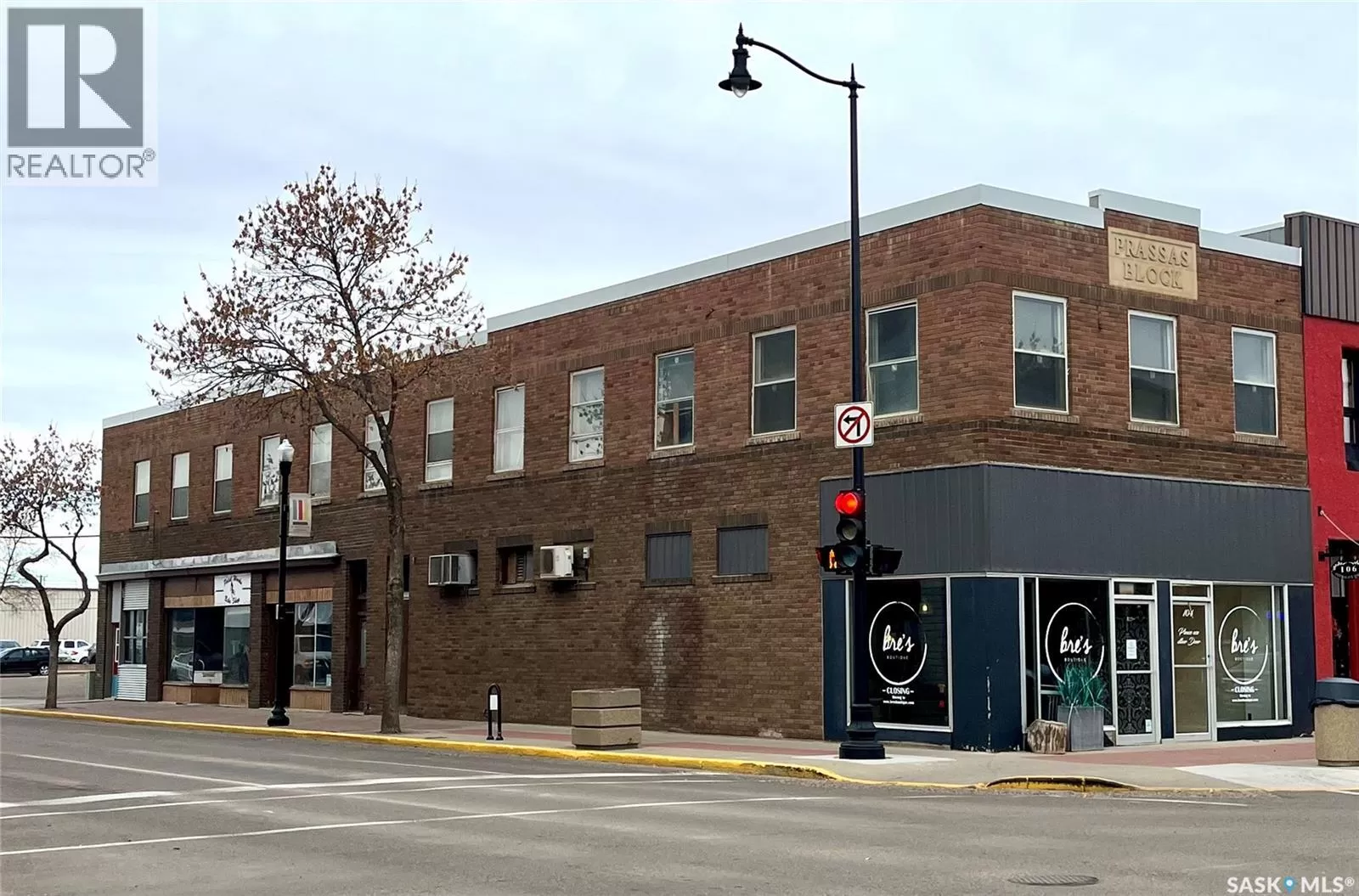 102 Central Avenue N, Swift Current, Saskatchewan S9H 0L1