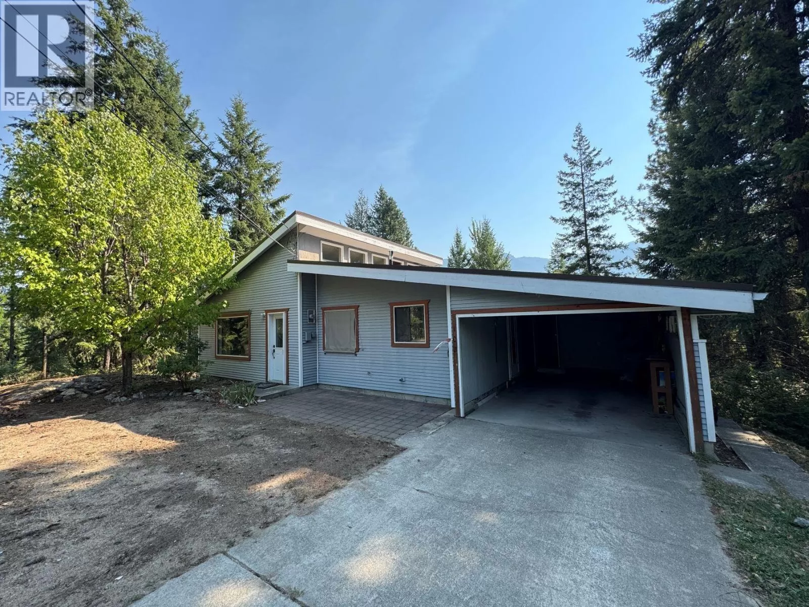 House for rent: 102 Chase Road, Christina Lake, British Columbia V0H 1E0