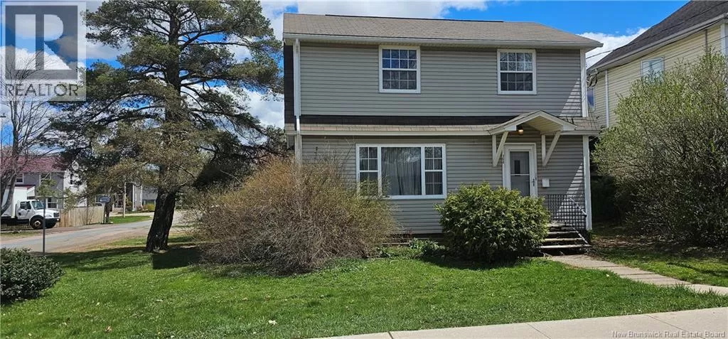 House for rent: 102 Cleveland Avenue, Riverview, New Brunswick E1B 1X8