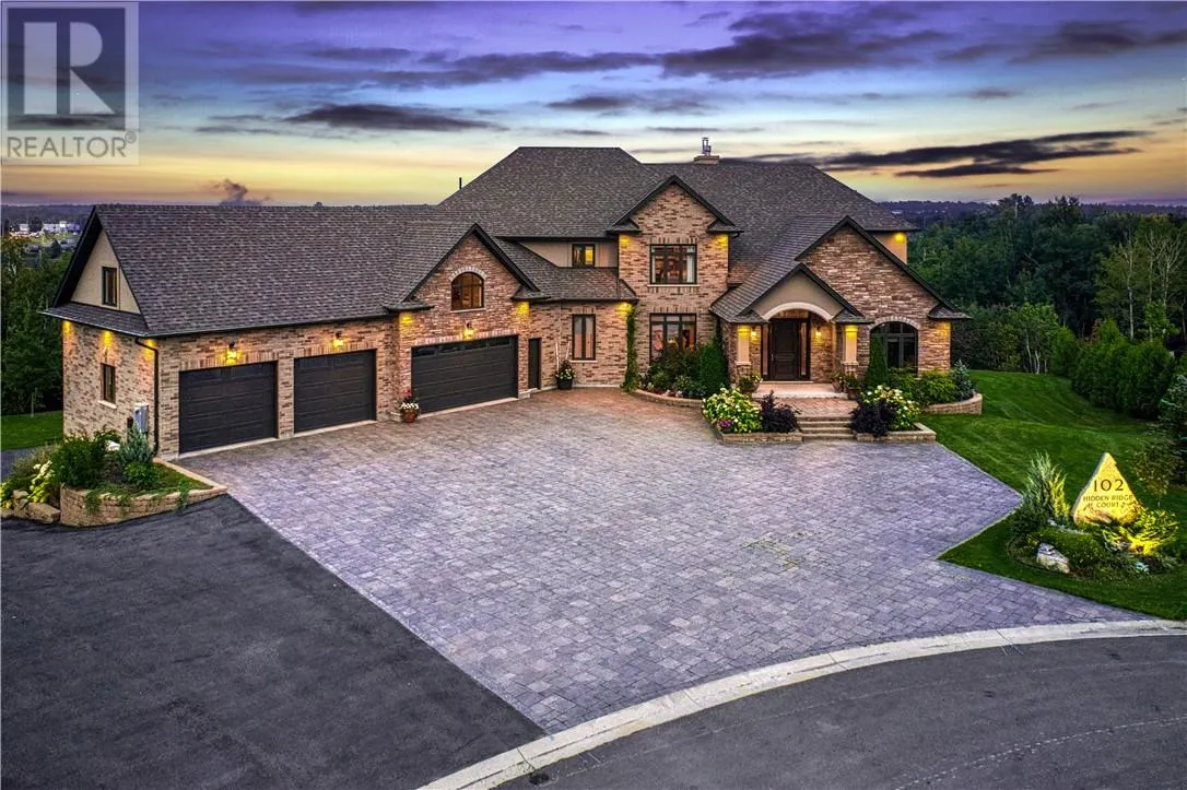 House for rent: 102 Hidden Ridge Court, Sudbury, Ontario P3E 5Y7