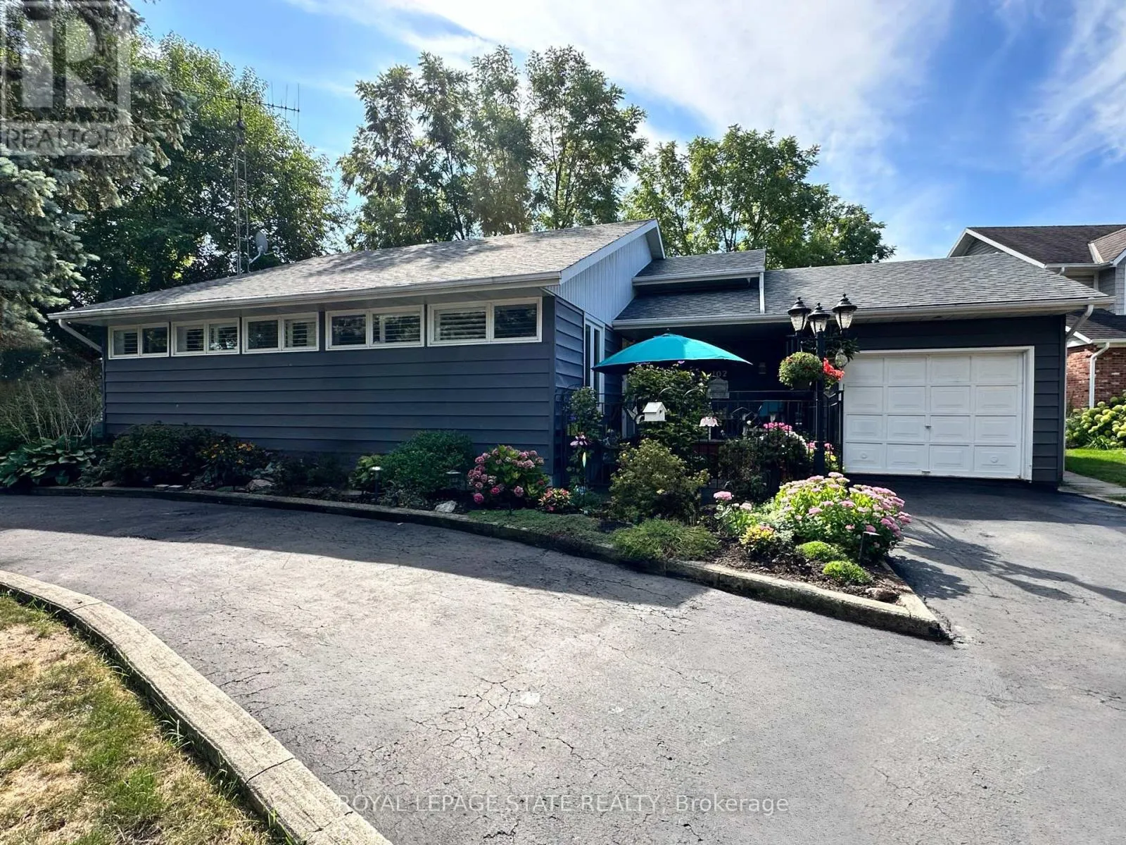 House for rent: 102 Jarrett Place, Haldimand, Ontario N1A 3E5