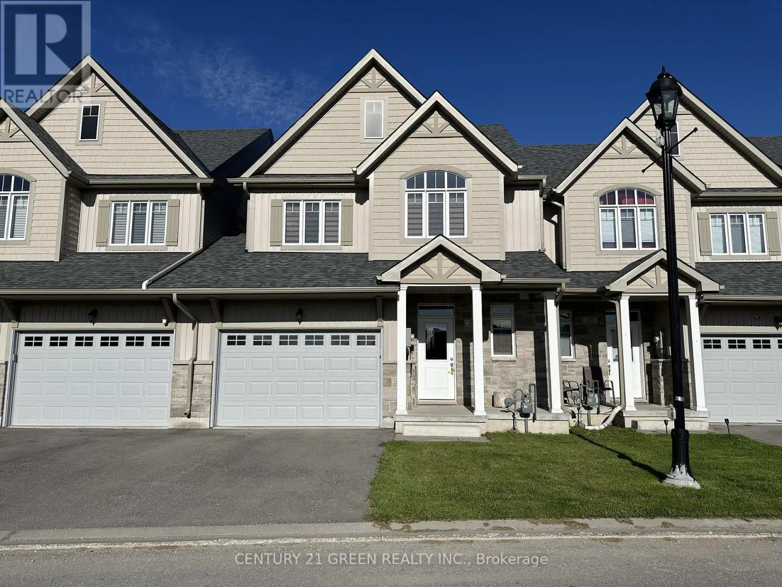 Row / Townhouse for rent: 102 Jewel Street, Blue Mountains, Ontario N0H 1J0