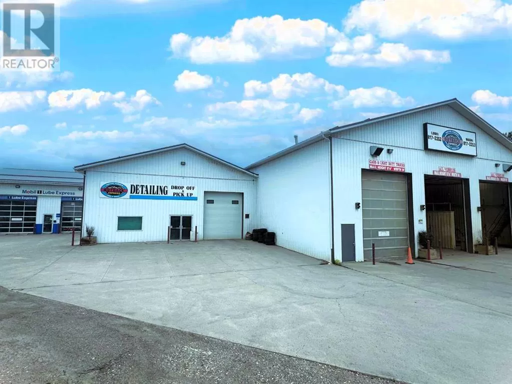 102 Joblin, Hinton, Alberta T7V 1G7