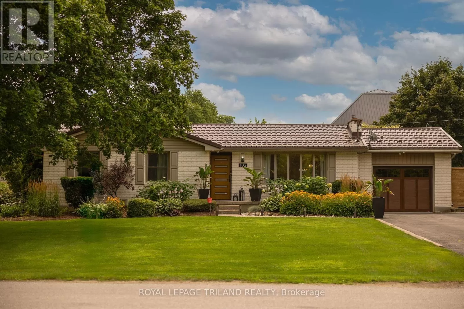 House for rent: 102 Railway Avenue, Middlesex Centre, Ontario N0L 1R0