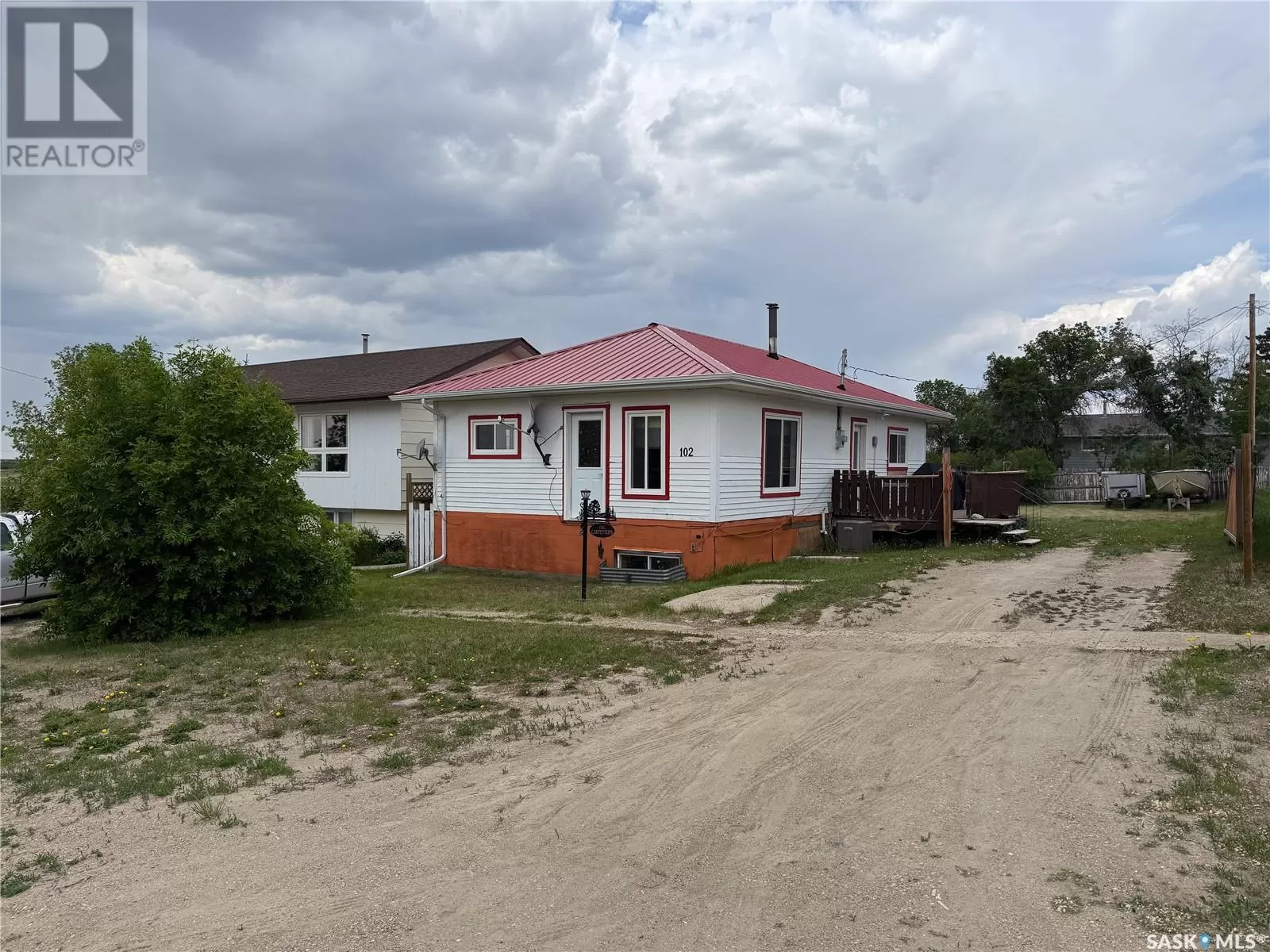 House for rent: 102 Wayne Street, Abbey, Saskatchewan S0N 0A0