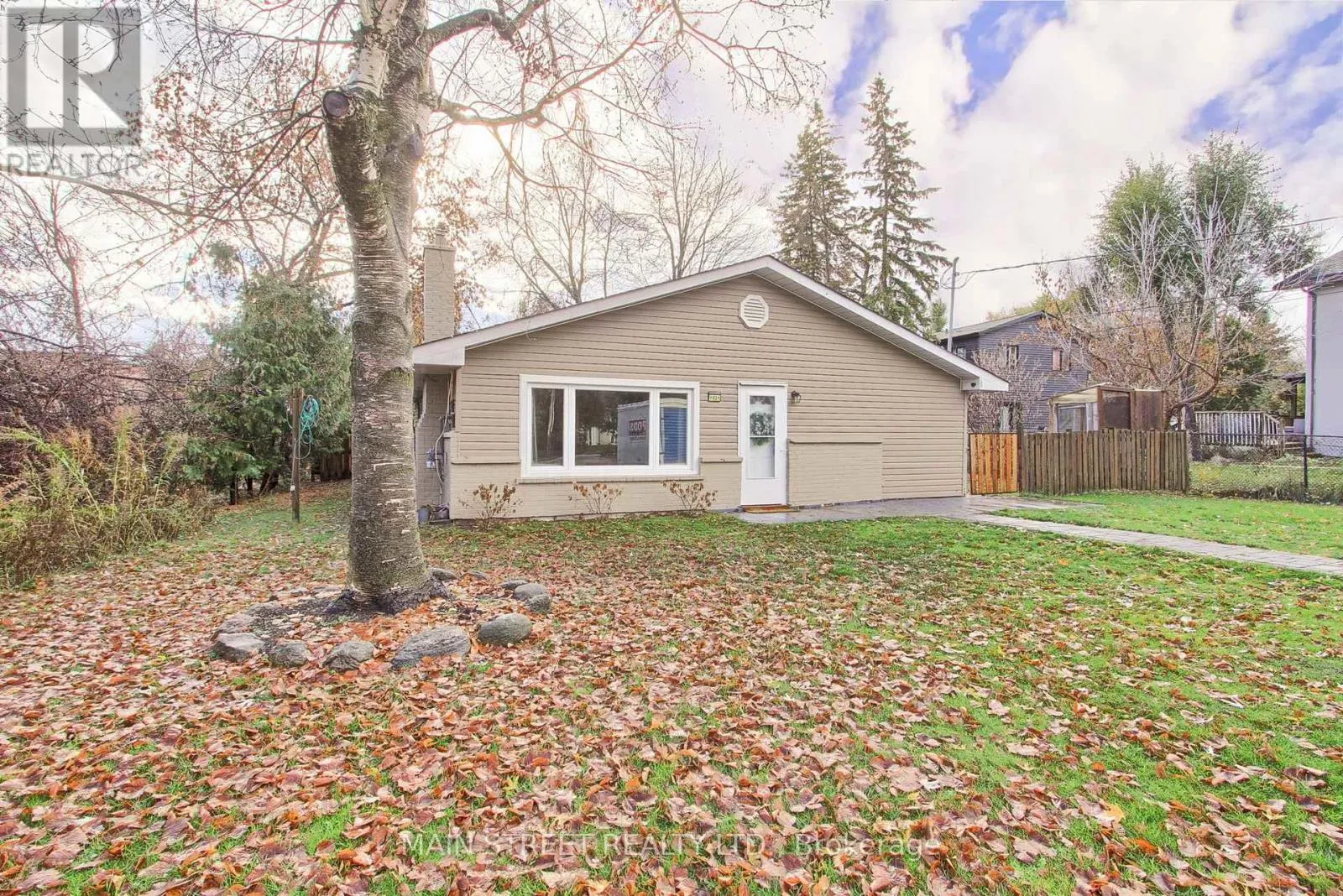 House for rent: 1021 Goshen Road, Innisfil, Ontario L9S 2B5