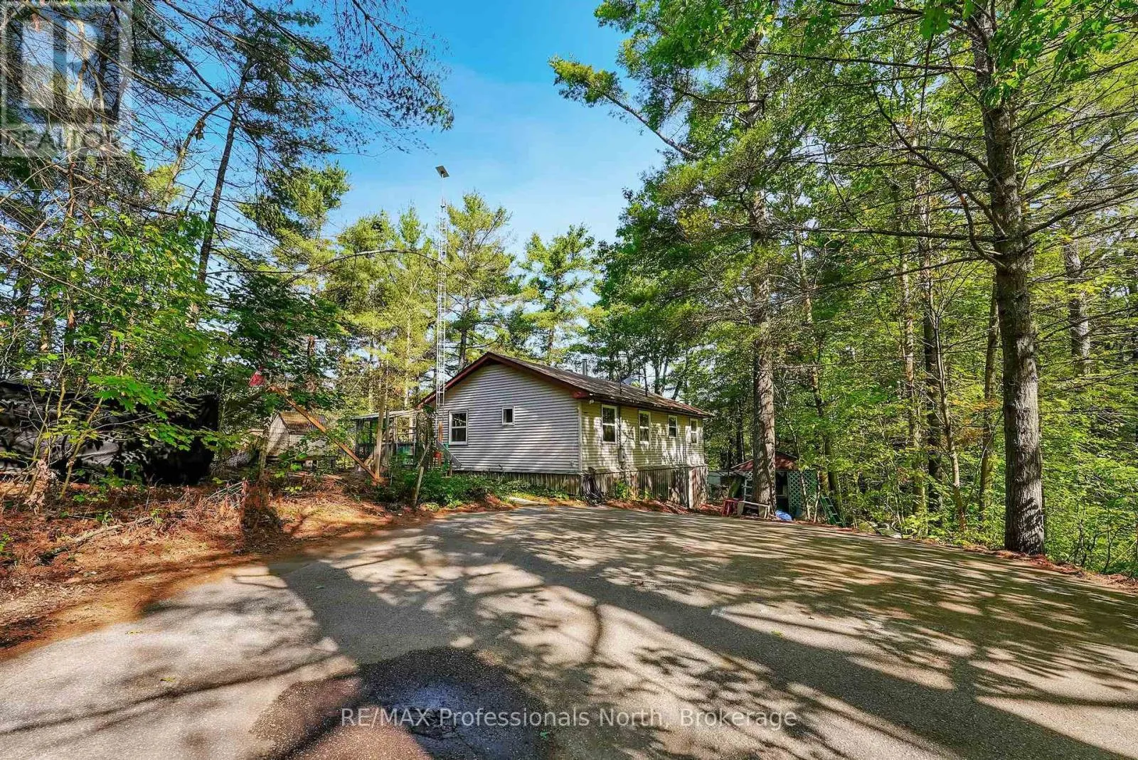 House for rent: 1021 Millwoods Road, Algonquin Highlands, Ontario K0M 1S0