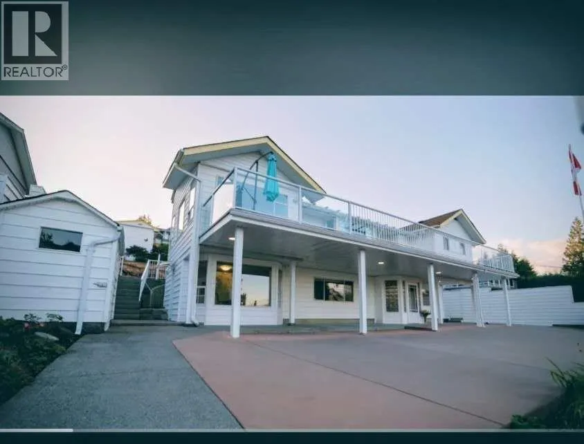 House for rent: 1021 Tuxedo Drive, Port Moody, British Columbia V3H 1L3