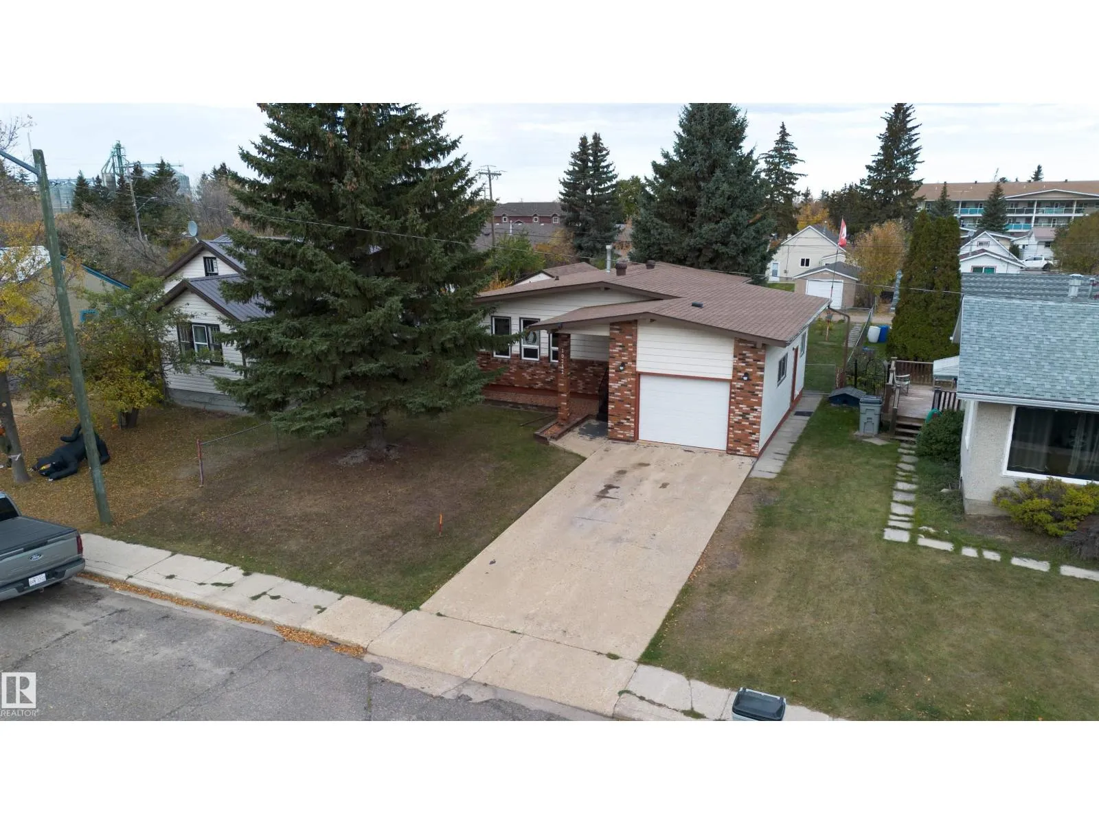 House for rent: 10212 105 St, Westlock, Alberta T7P 1W1