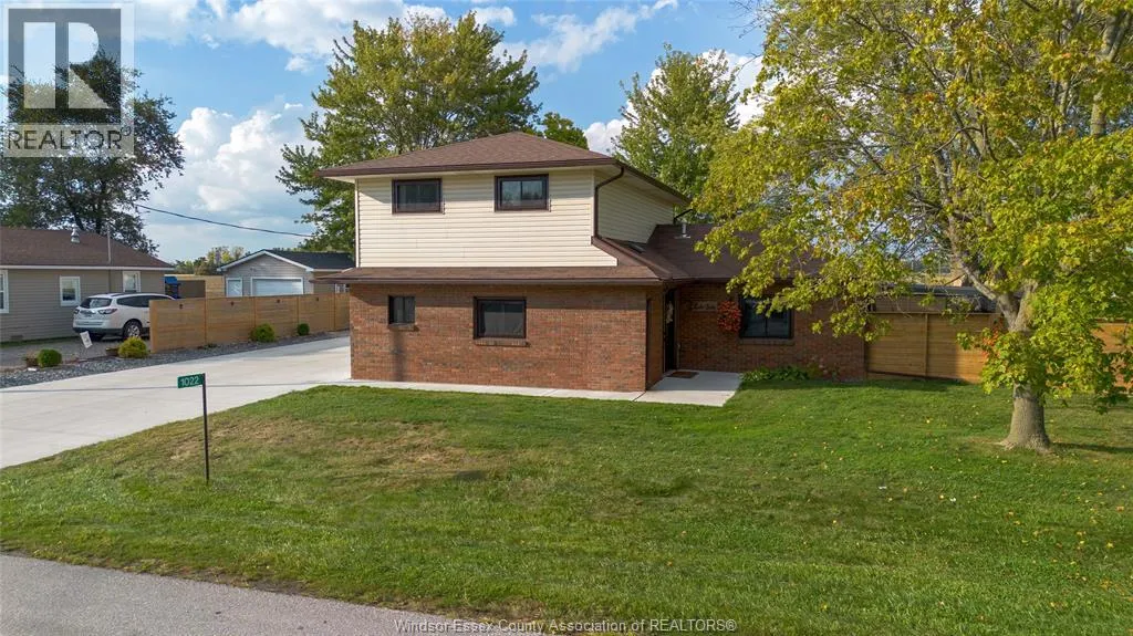 House for rent: 1022 Oak Avenue, Kingsville, Ontario N9Y 3T5