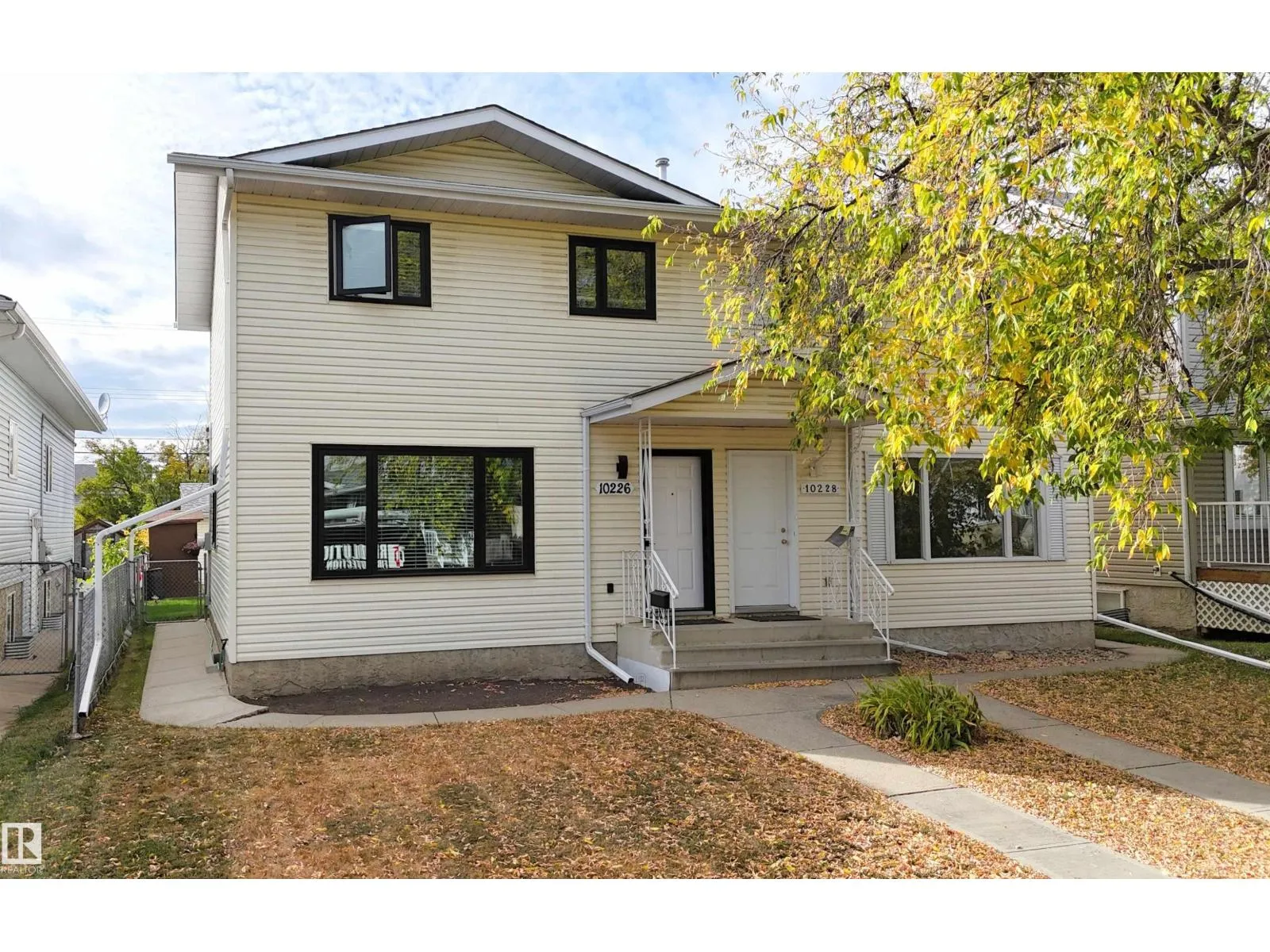 Duplex for rent: 10226 152 St Nw, Edmonton, Alberta T5P 1Y2