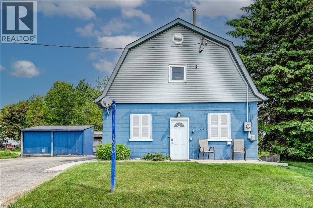 Duplex for rent: 1023 Maple Leaf Street, Wellesley, Ontario N0B 2T0