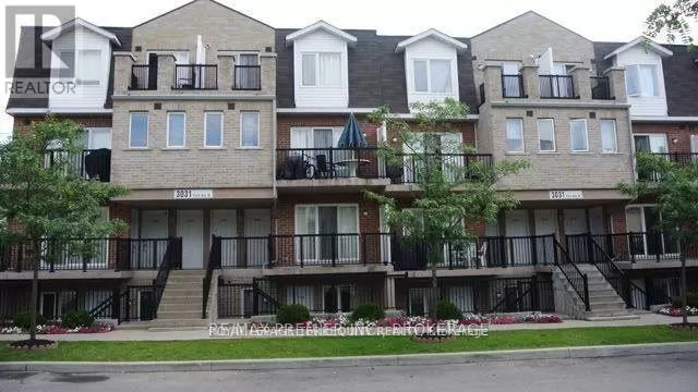 Row / Townhouse for rent: 1024 - 3041 Finch Avenue W, Toronto, Ontario M9M 0A4