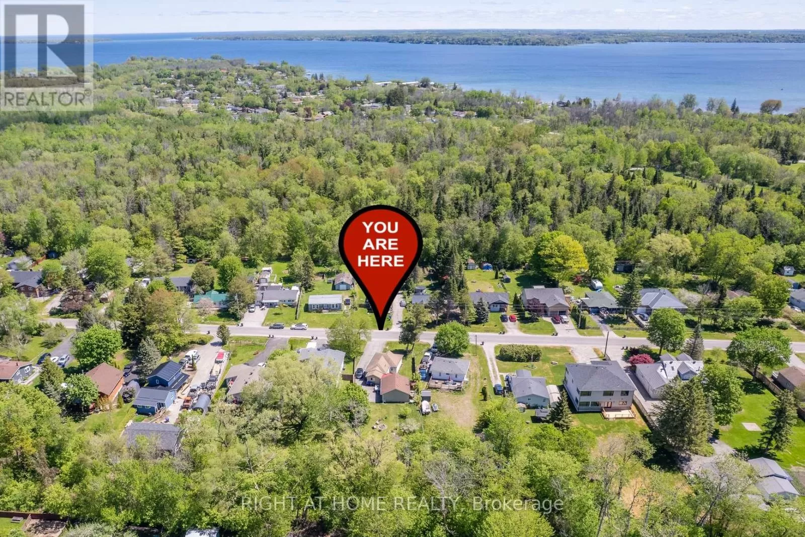 House for rent: 1024 Ferrier Avenue, Innisfil, Ontario L0L 1W0