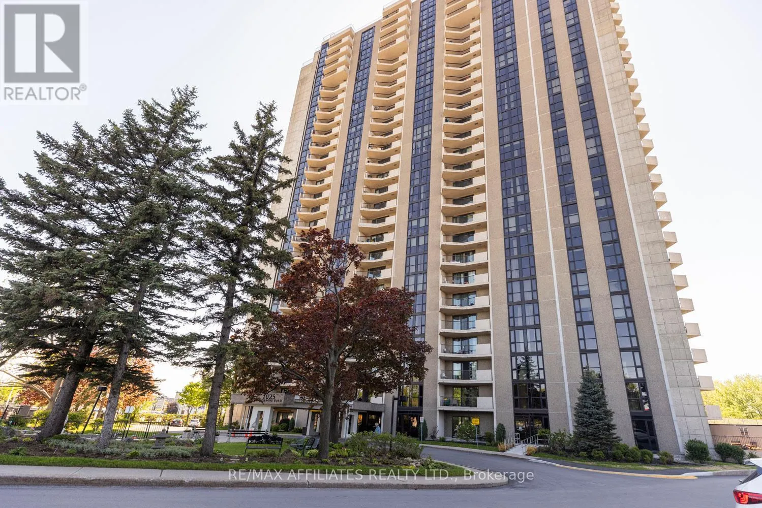 Apartment for rent: 1025 Richmond Rd  #2305 Road, Ottawa, Ontario K2B 8G8