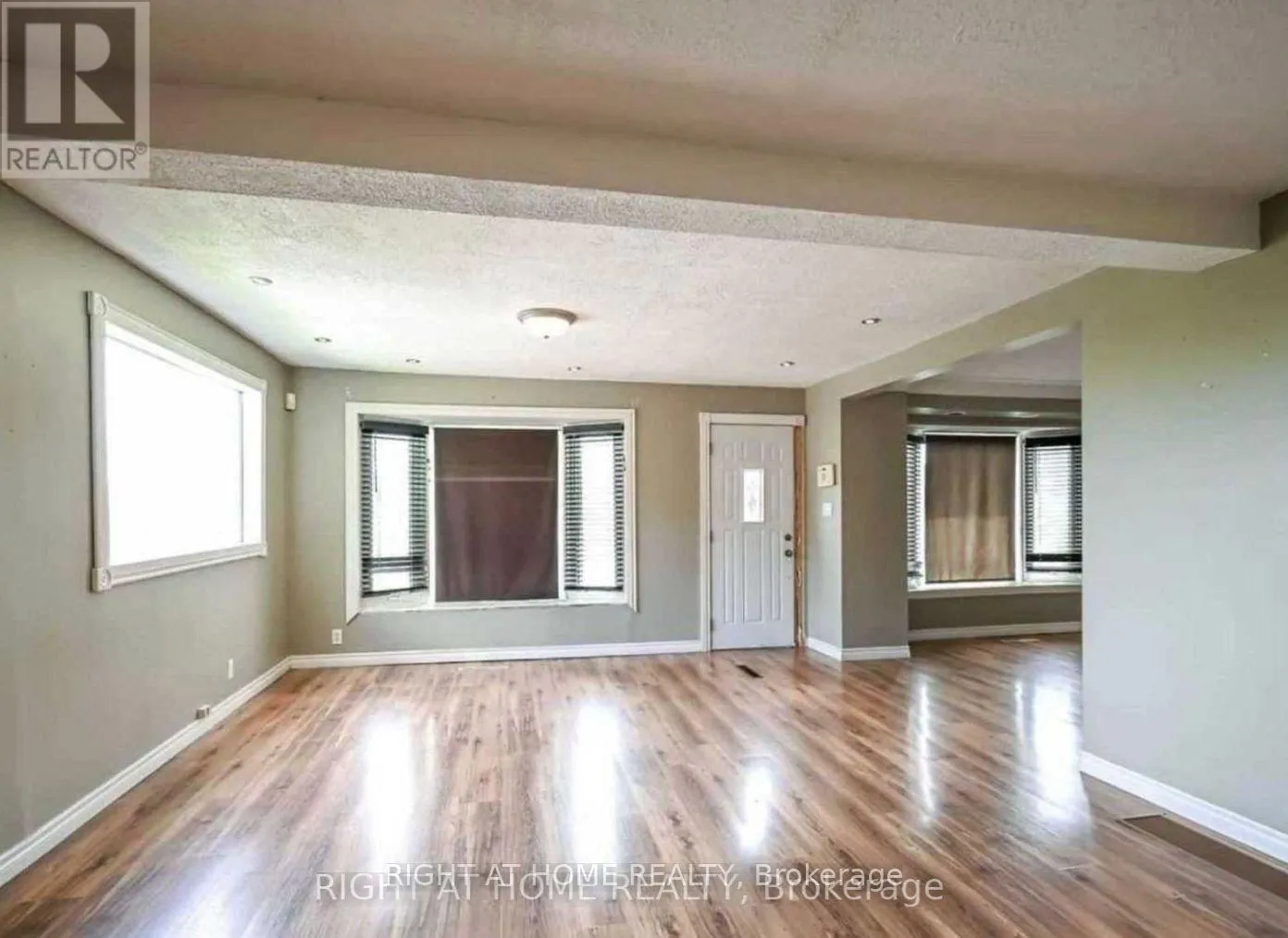 House for rent: 1025 Stone Church Road E, Hamilton, Ontario L8W 1B2