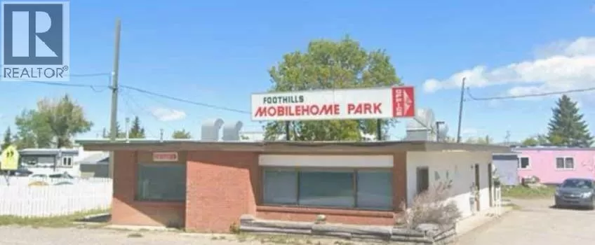 Commercial Mix for rent: 1025 Waterton Avenue, Pincher Creek, Alberta T0K 1W0