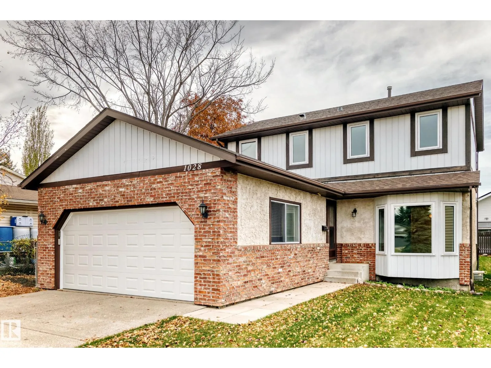 House for rent: 1028 107 St Nw, Edmonton, Alberta T6J 6H2